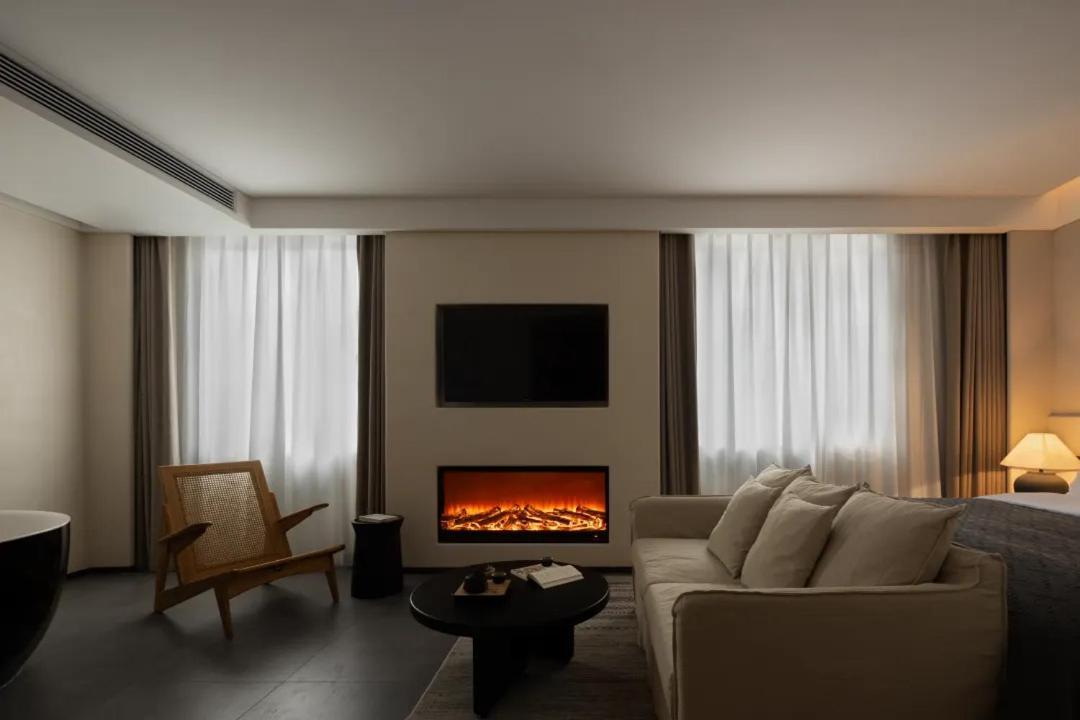 فنغهوانغ Phoenix Hall House Hotel المظهر الخارجي الصورة