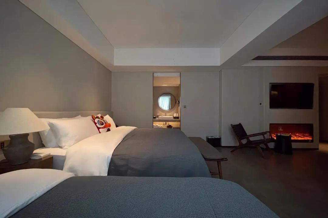 فنغهوانغ Phoenix Hall House Hotel المظهر الخارجي الصورة