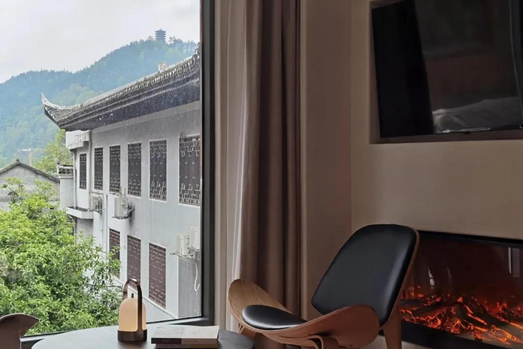 فنغهوانغ Phoenix Hall House Hotel المظهر الخارجي الصورة